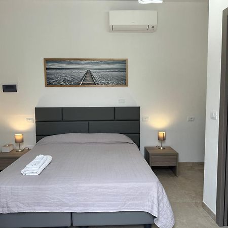 Montecristo B&B โกรเซตโต ภายนอก รูปภาพ